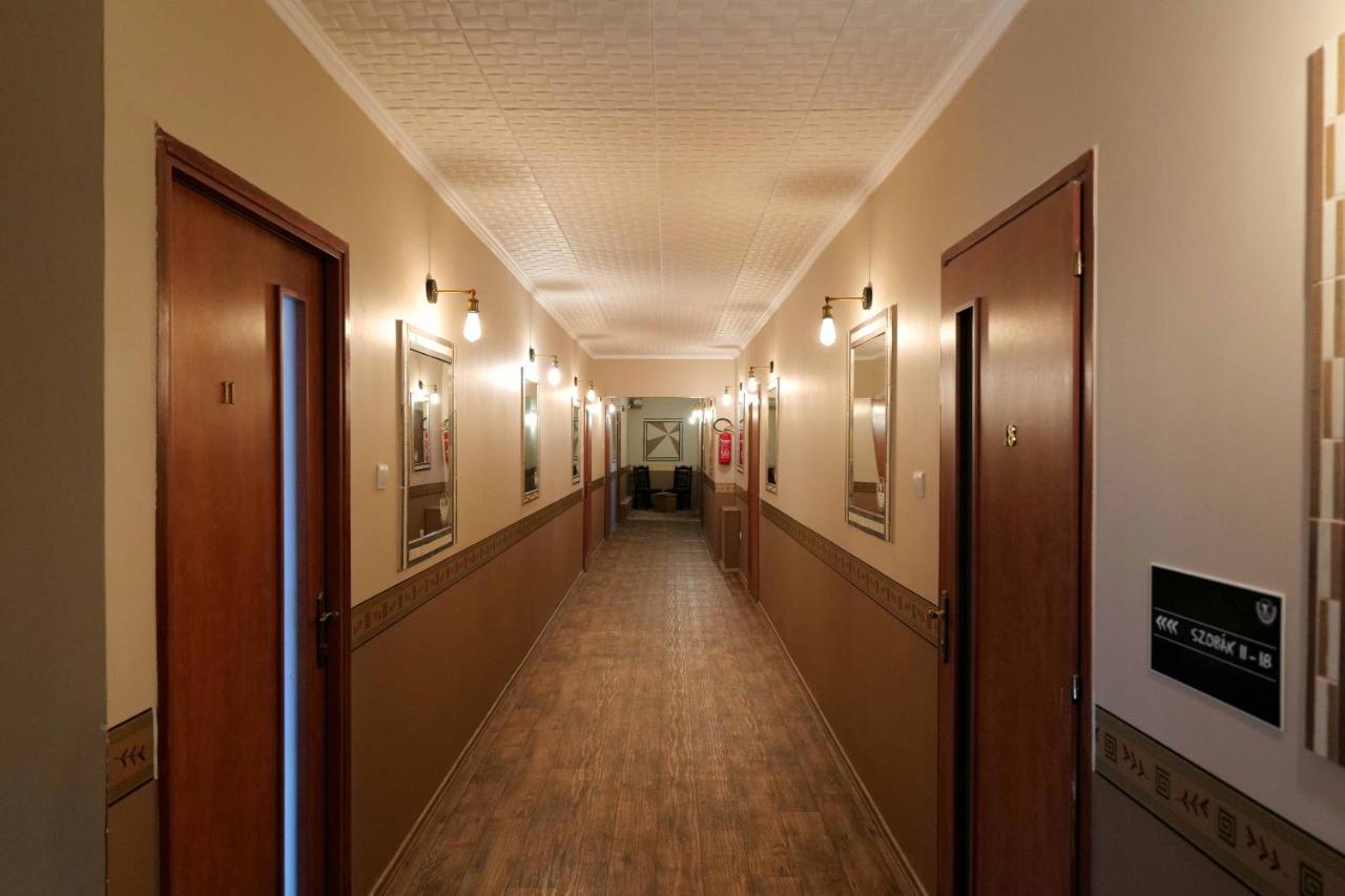 Hotel Nyilas Fogado Nyíregyháza Exteriér fotografie