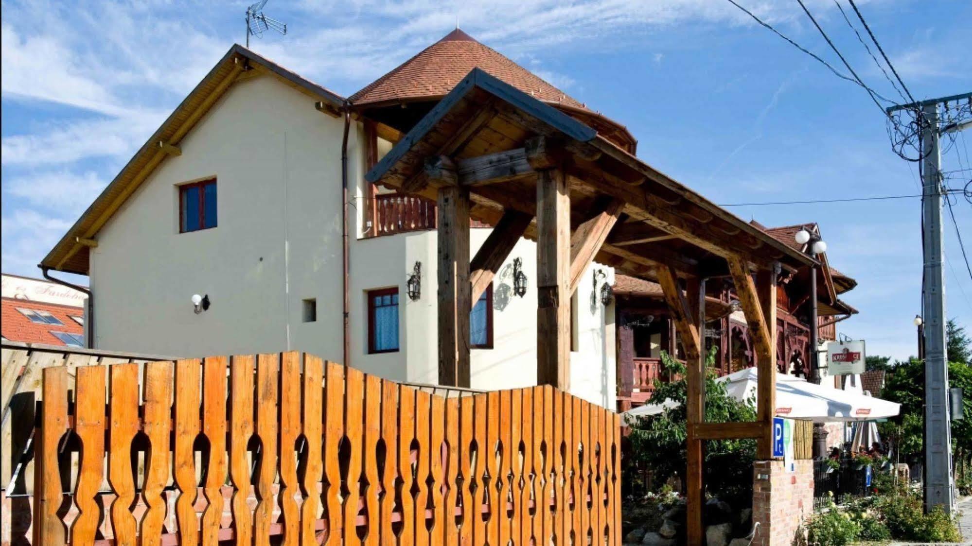 Hotel Nyilas Fogado Nyíregyháza Exteriér fotografie